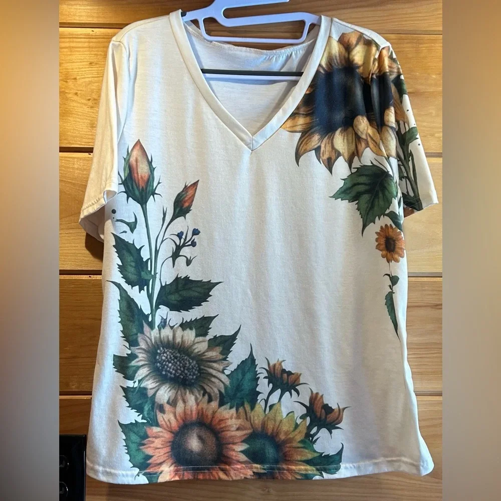 Women’s V Neck Sunflower T-Shirt xL - Picture 2 of 4